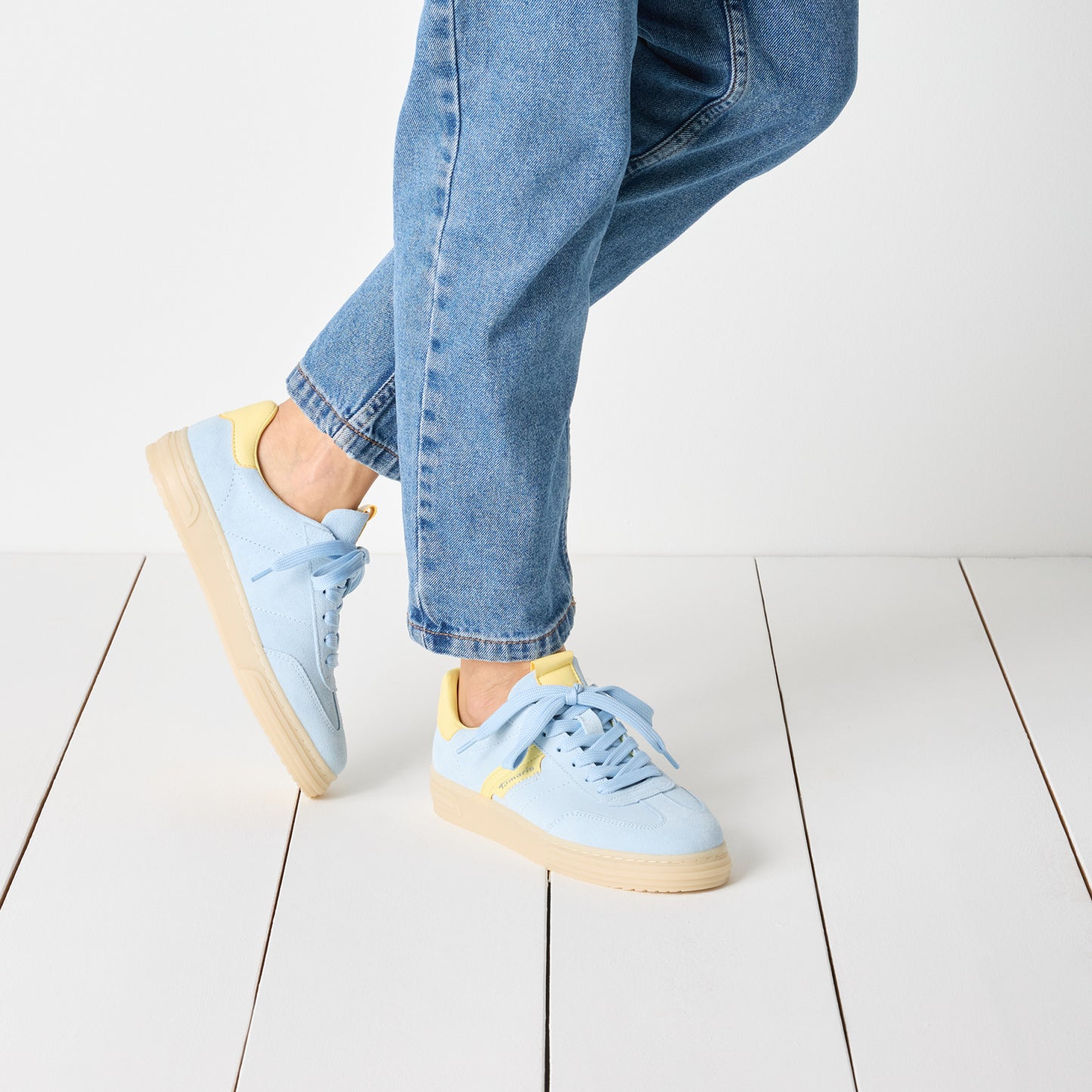 Tamaris 1-23788-42 88A Light Blue Trainers