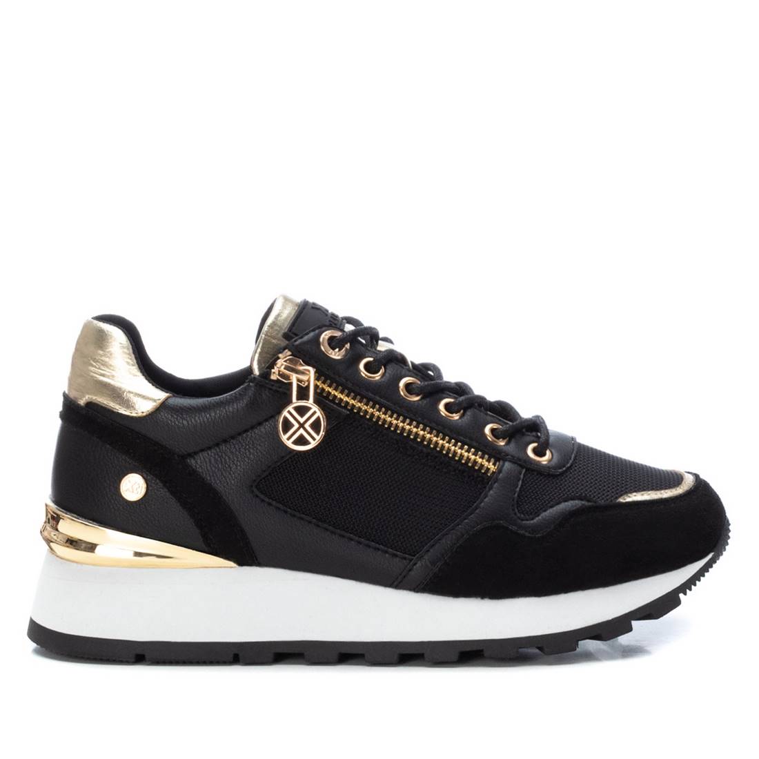Xti 141646 Black Trainers