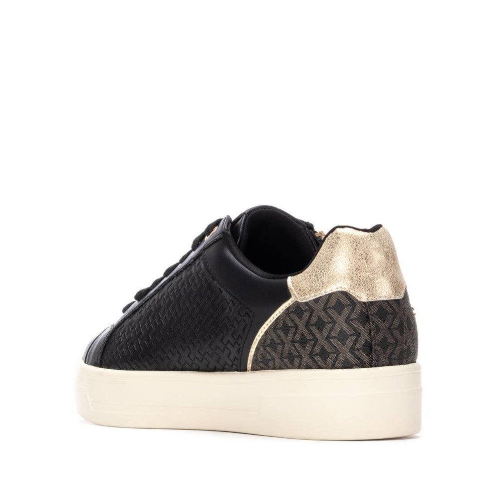 Xti 144371 Black Trainers