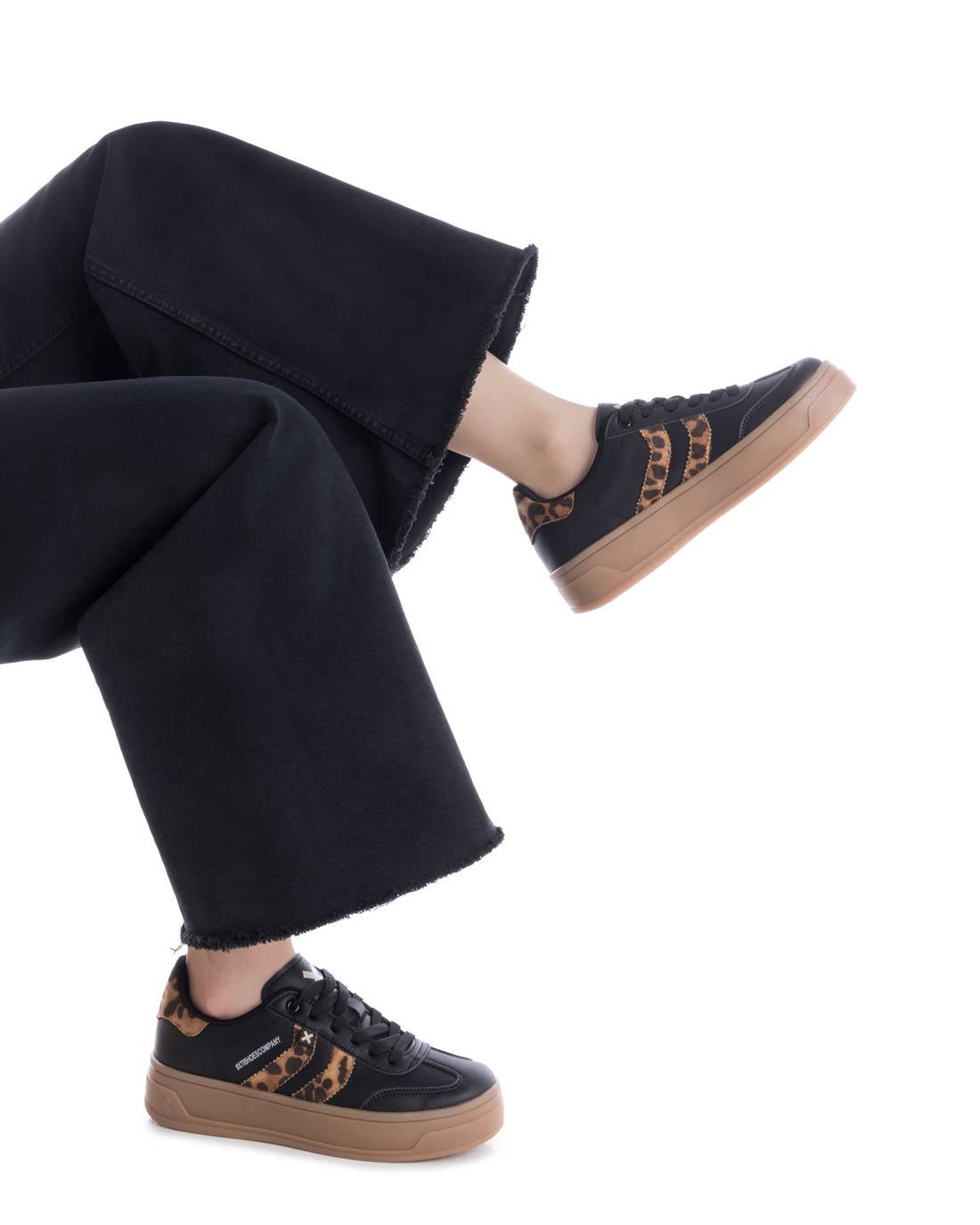Xti 144585 Leopard Trainers