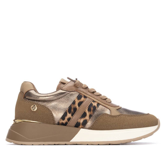Xti 144672 Taupe Trainers