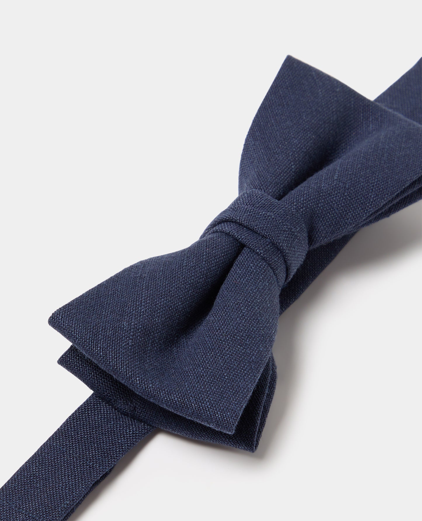 Remus Uomo W6270 28 Navy Bow Tie