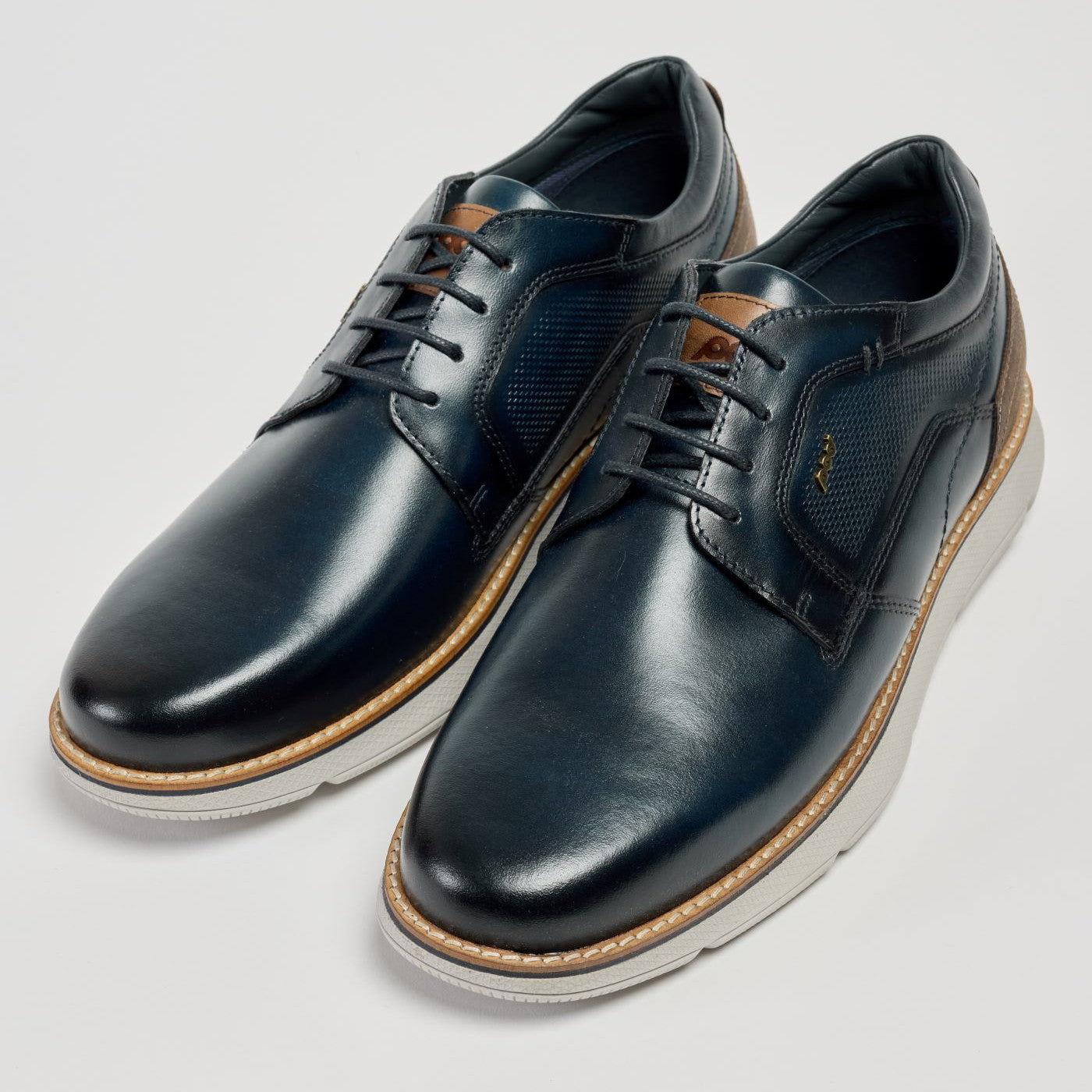 Pod Finch Navy Leather Trainers