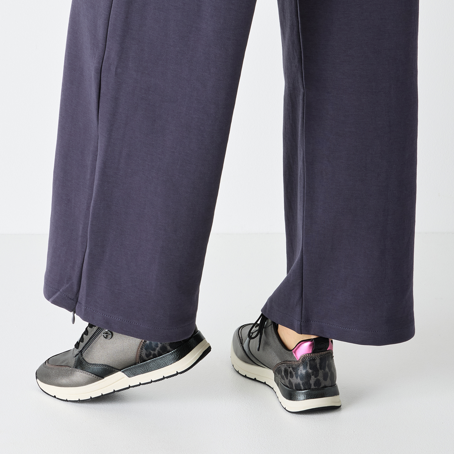Tamaris 1-23732-41 936 Pewter Comb Trainers