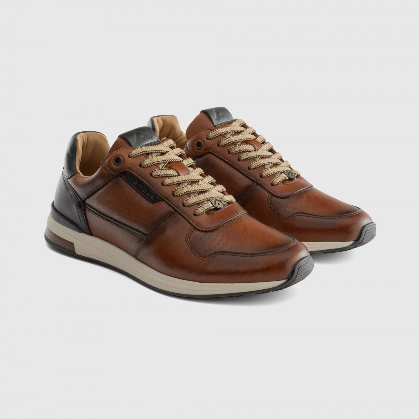Ambitious 14021A 6584AM Cognac Trainers