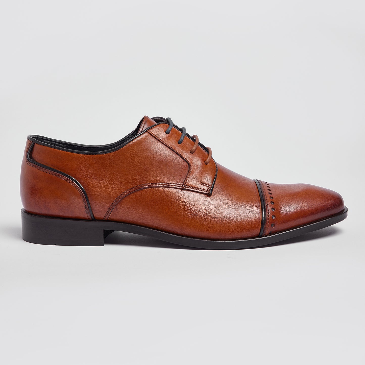 Pod Regus Tan Formal Shoes