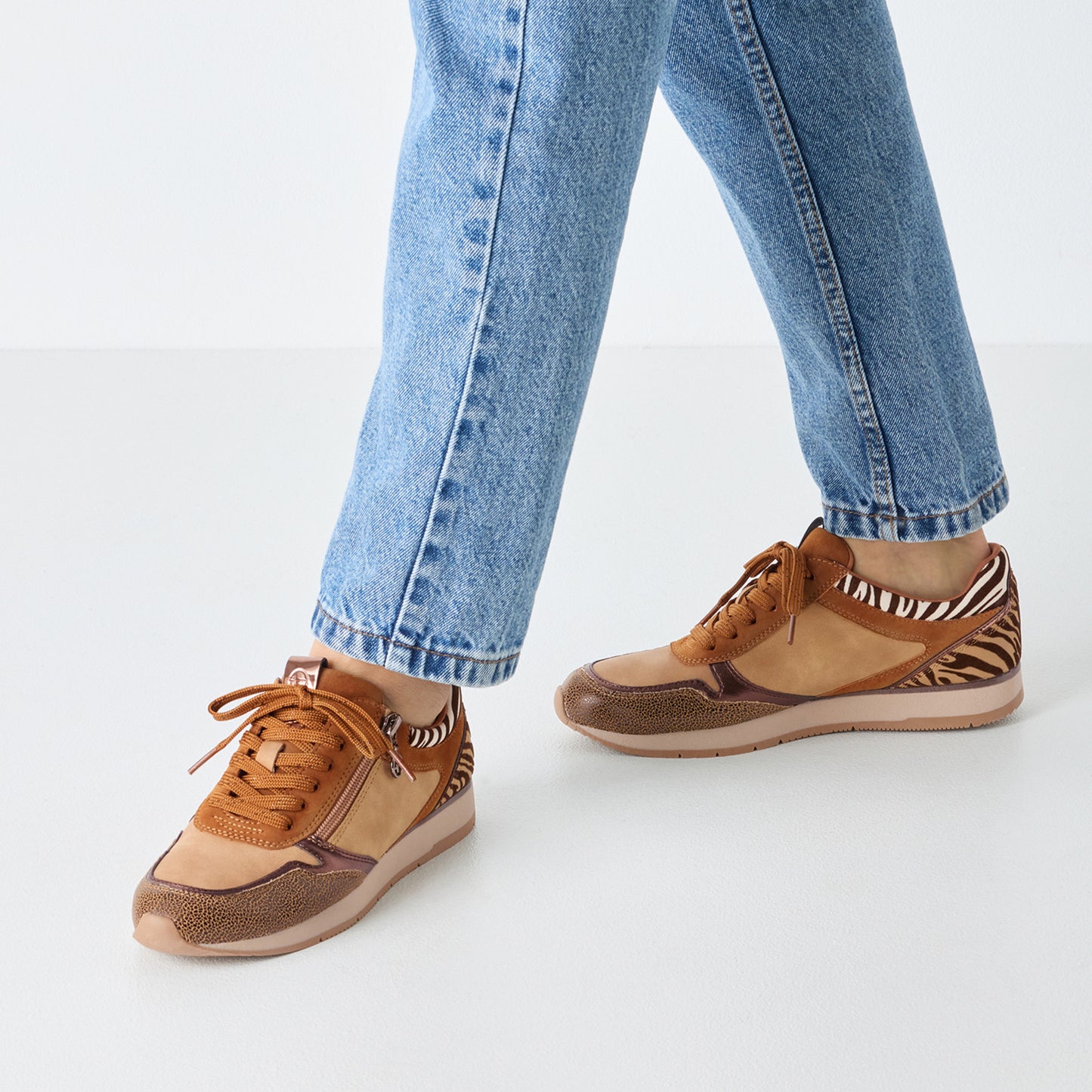 Tamaris 1-23603-42 3A2 Cognac Comb Trainers