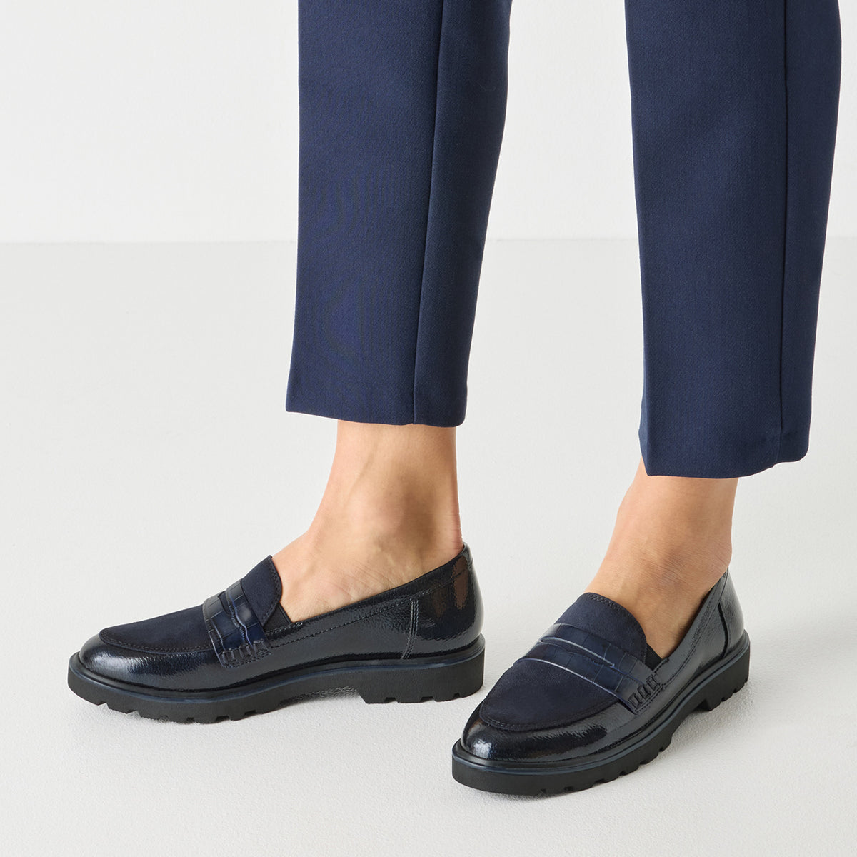 Tamaris 1-24312-41 805 Navy Slip-On