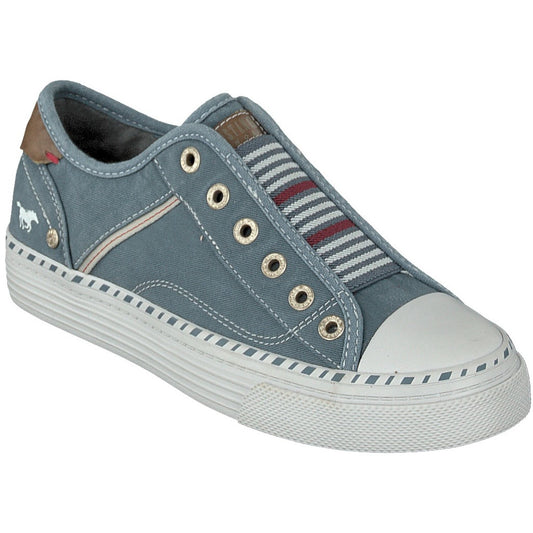Mustang 1376 402 807 Sky Blue Trainers
