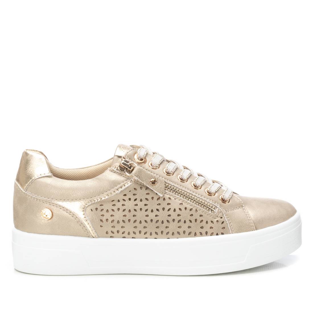 Xti 143624 Gold Trainers