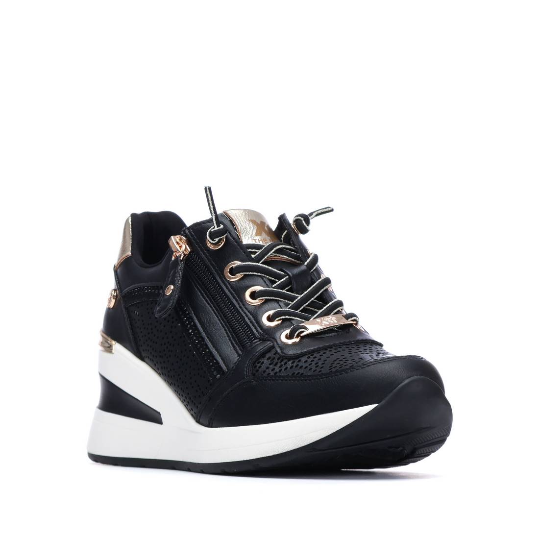 Xti 145102 Black Trainers