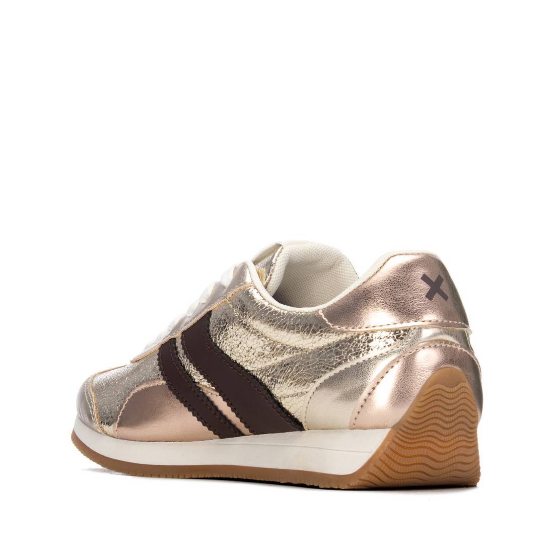 Xti 146275 Gold Trainers