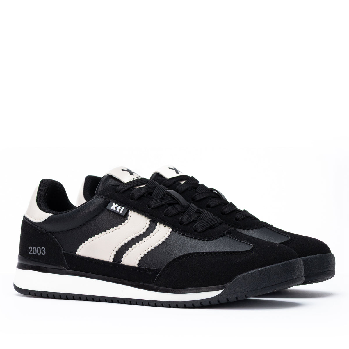 Xti 146398 Black Trainers