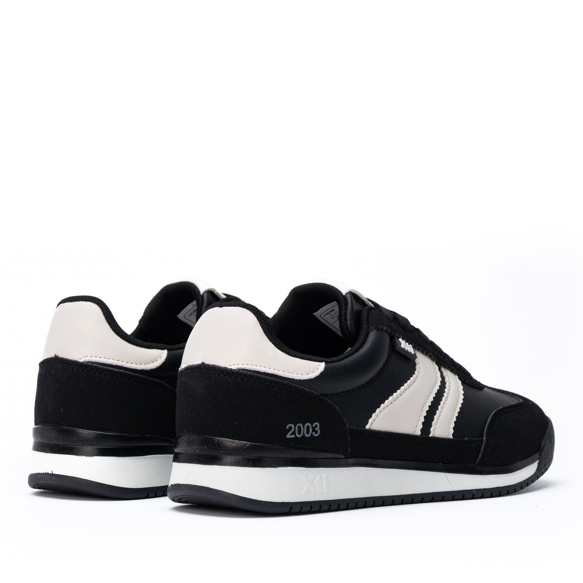 Xti 146398 Black Trainers
