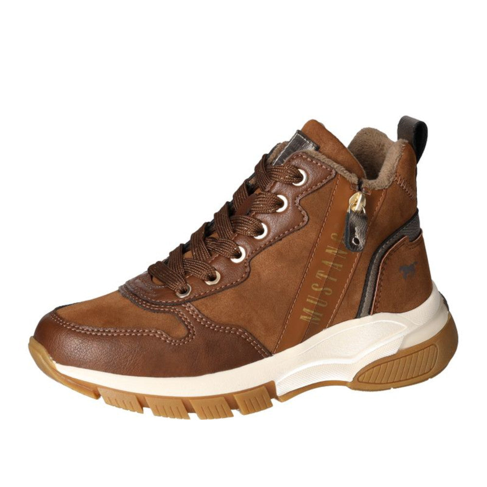 Mustang 1481-501-307 Cognac Boots