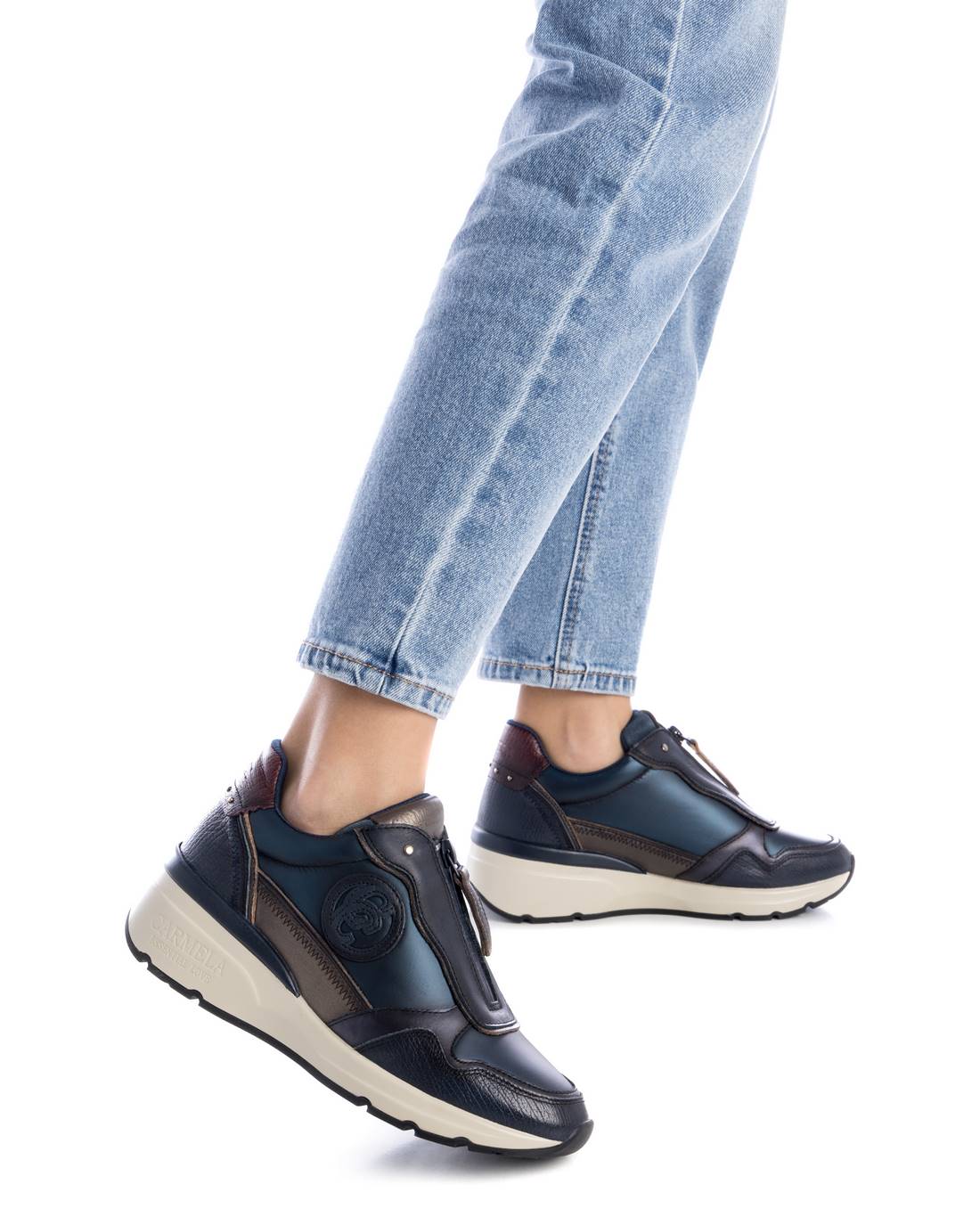 Carmela 161830 Navy Leather Trainers