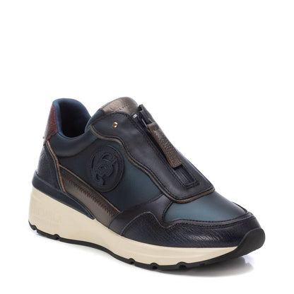 Carmela 161830 Navy Leather Trainers