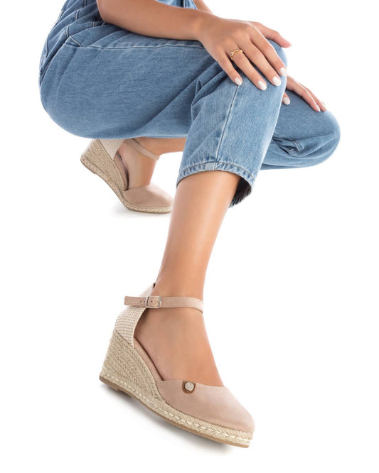 Refresh 171882 Beige Sandals