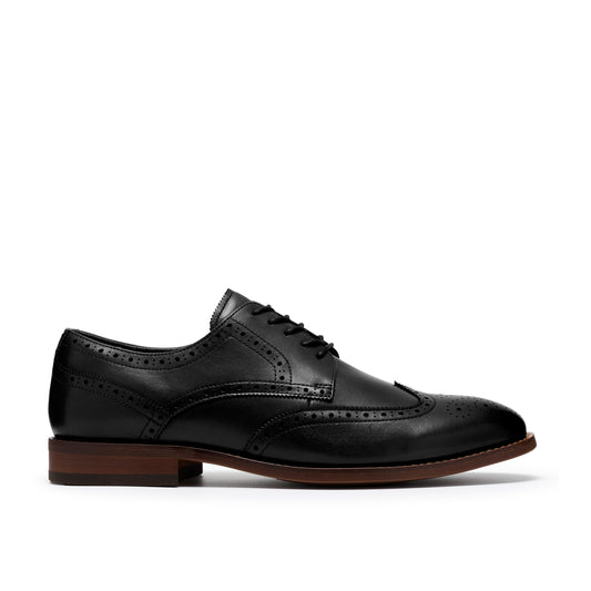 Clarks Bowburn Tip Black Leather Shoes