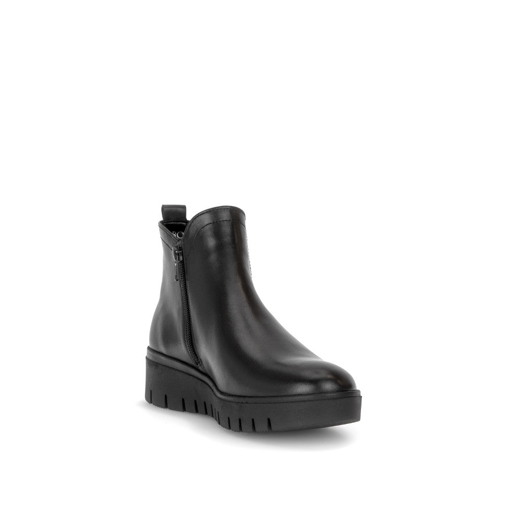 Gabor 8015.01.003 Black Boots