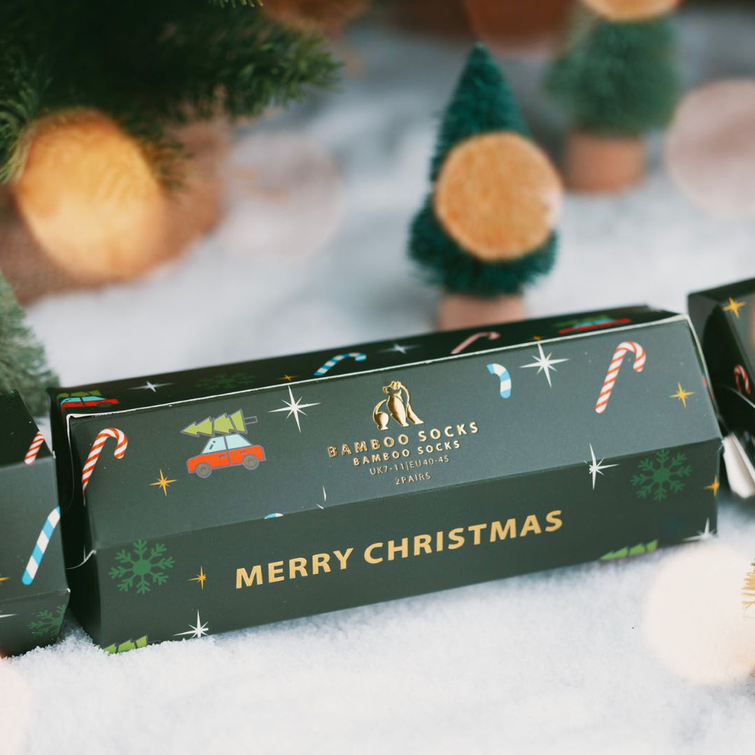 Swole Panda Christmas Motif Cracker - 2 Pairs