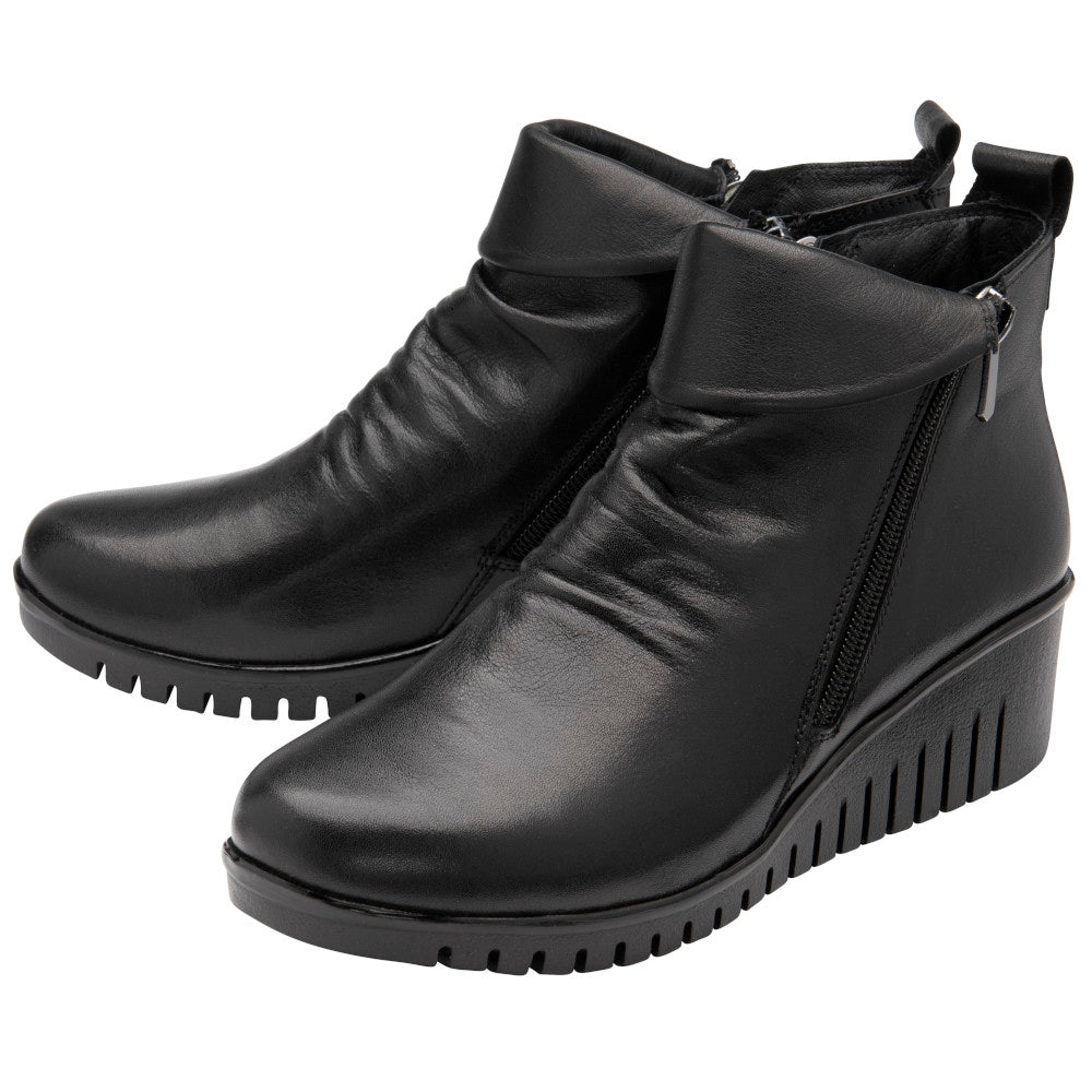 Lotus Cordelia Black Leather Boots