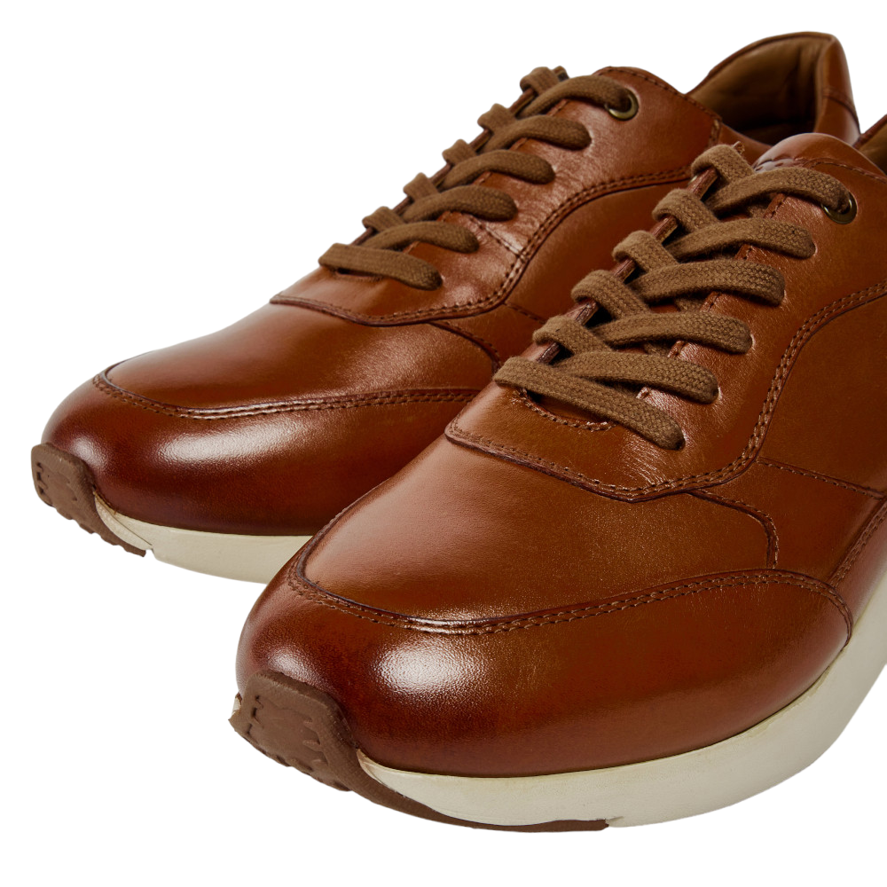 Pod Rainer Cognac Trainers