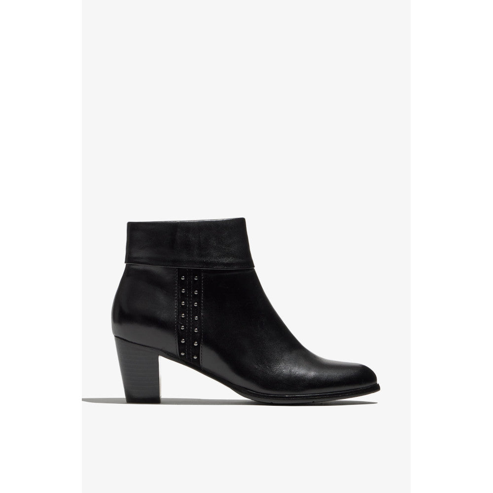 Regarde Le Ciel Sonia 145 5301 Black Boots