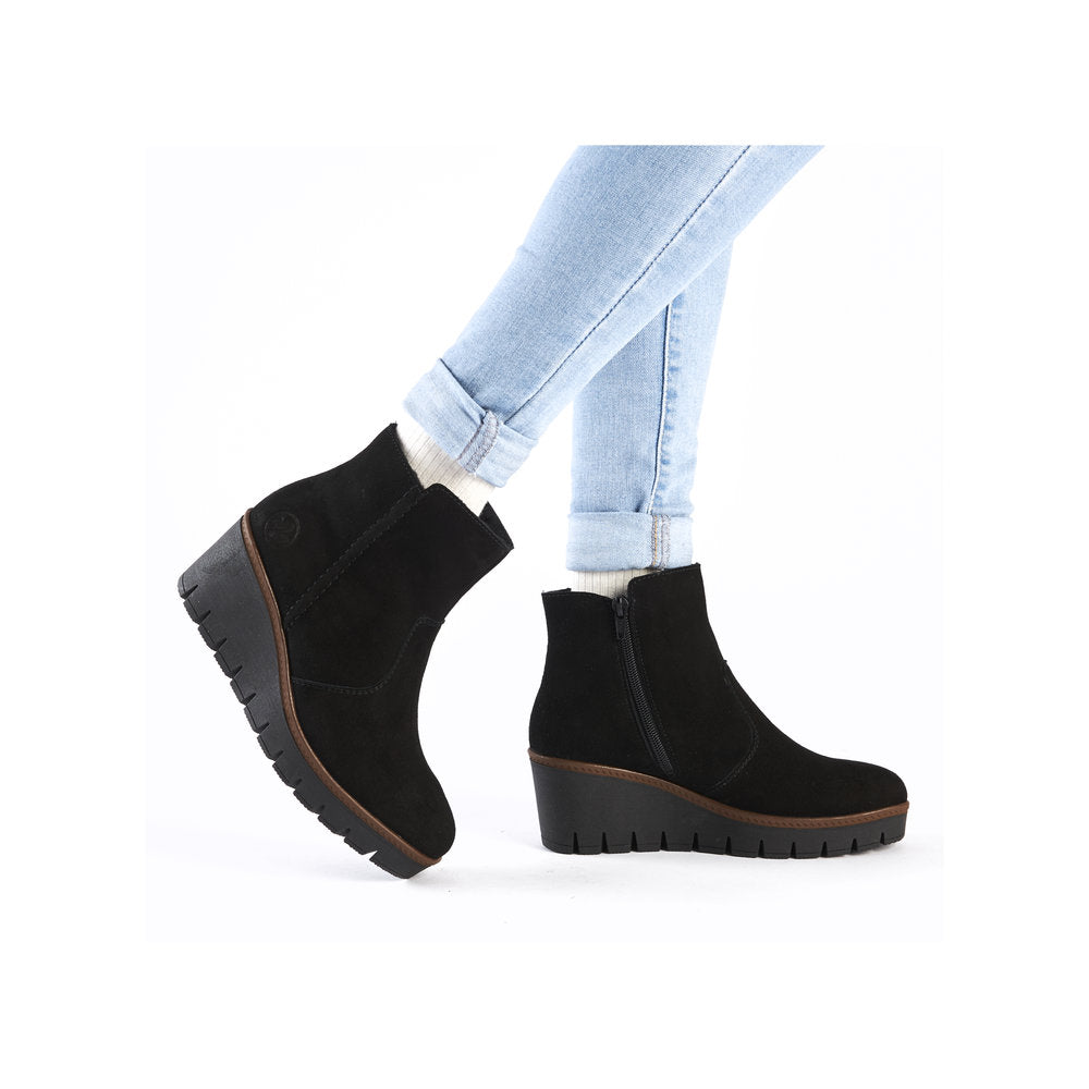 Rieker Y5065-00 Black Boots