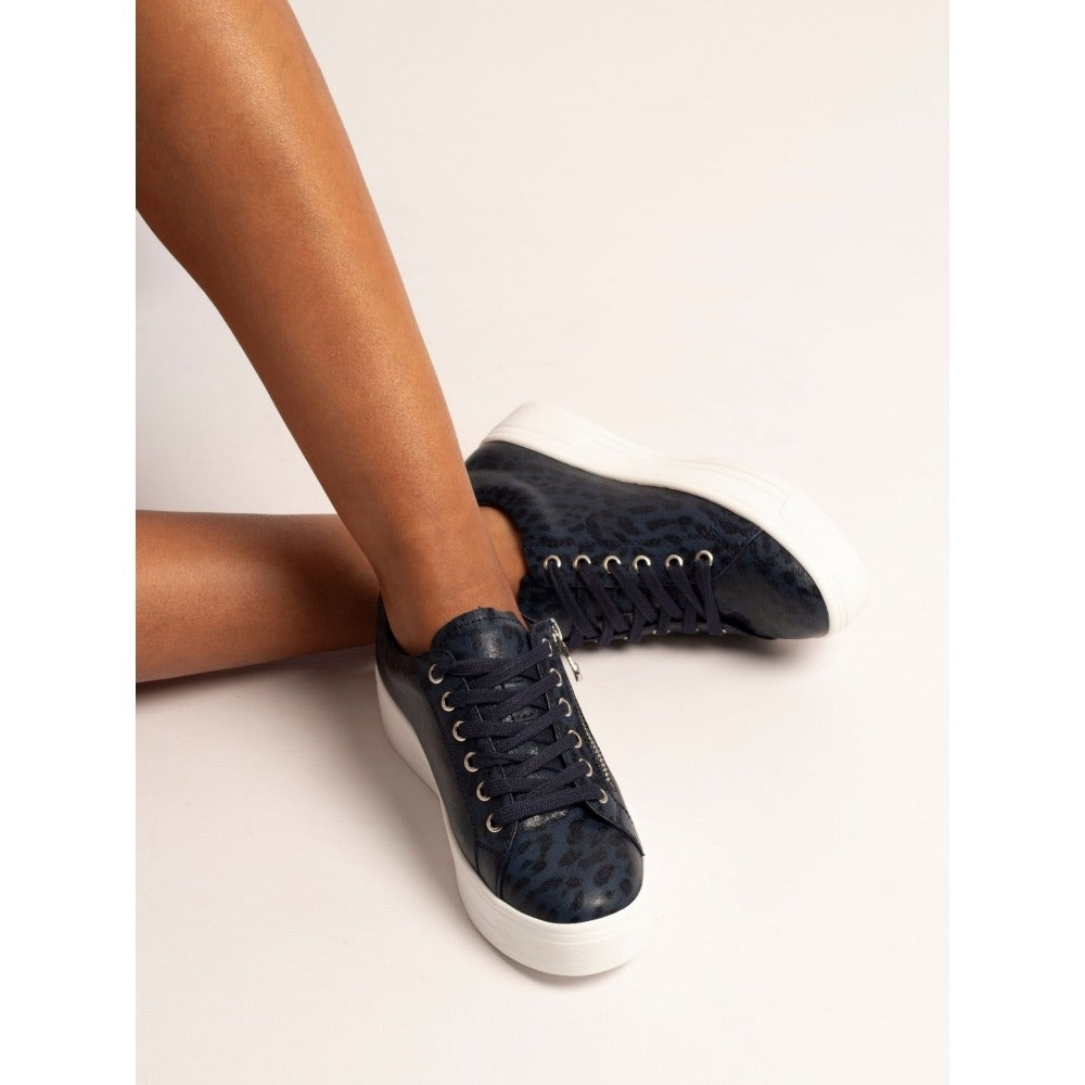 Lunar Charm II Navy Trainers