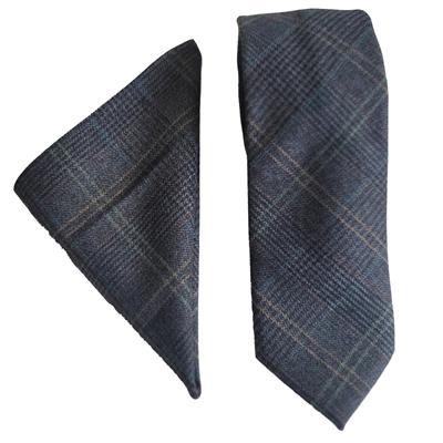 Wallace Forest Grey Gentleman Tie & Hankerchief Set