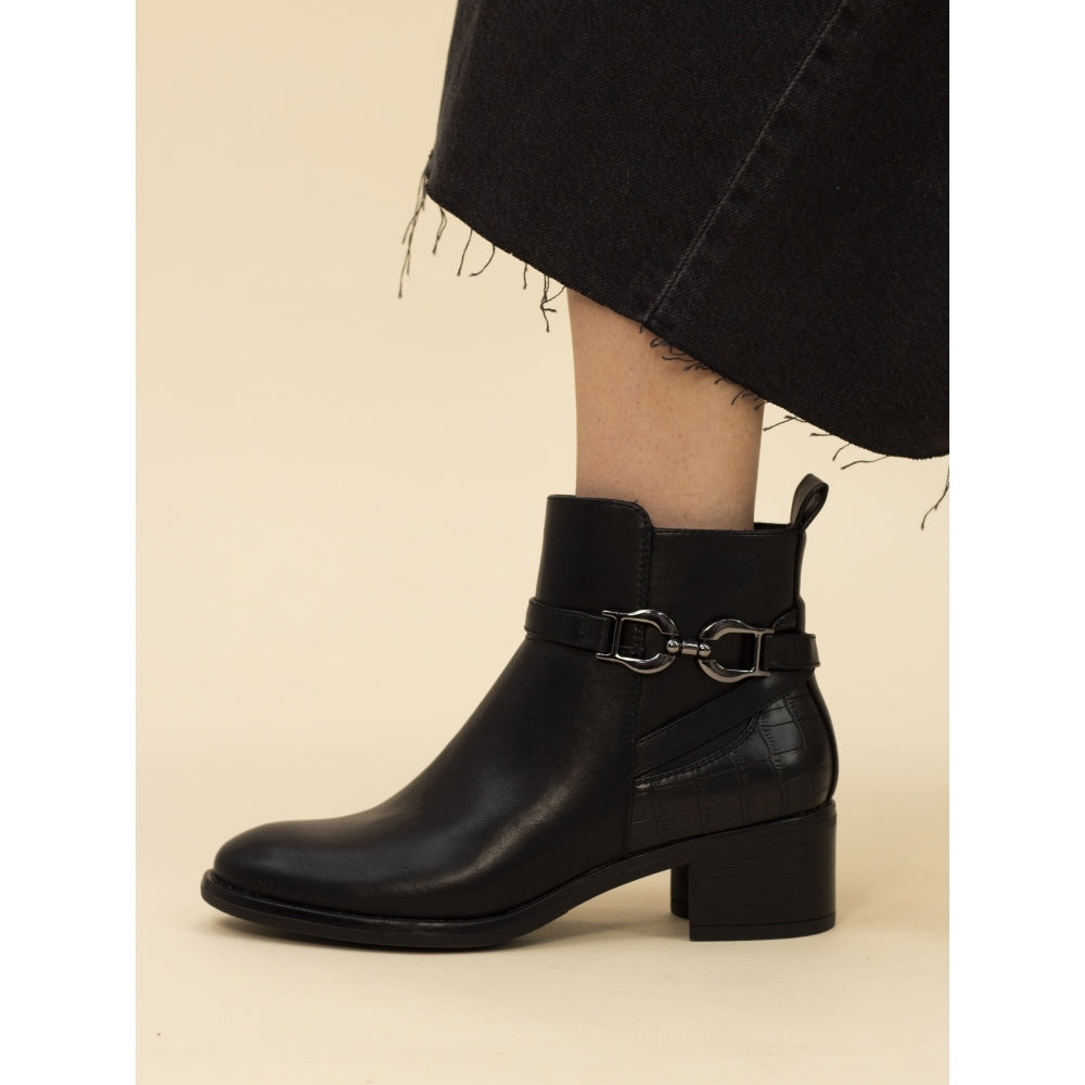 Lunar Solana Black Ankle Boot