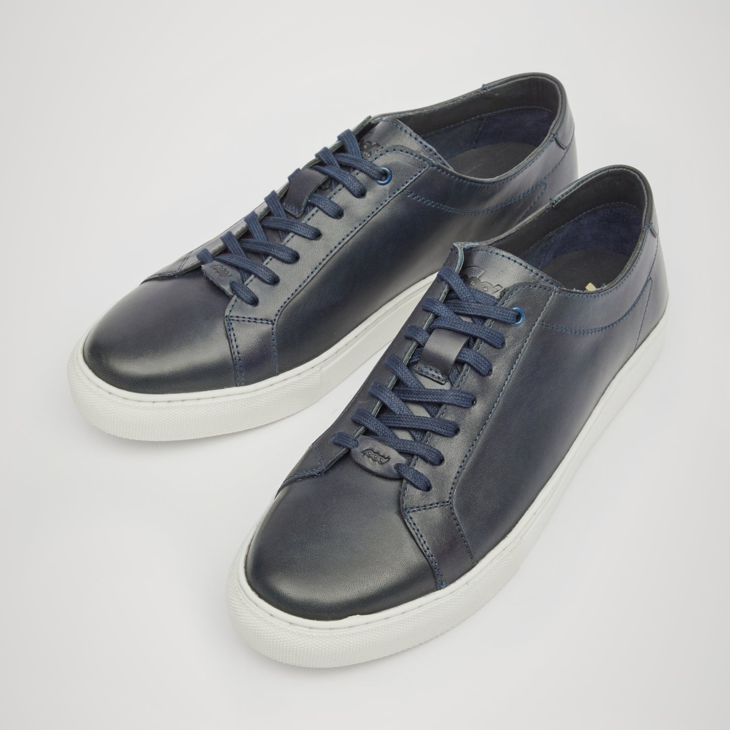 Pod Louis Navy Trainers